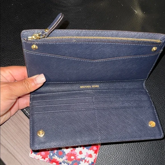 Michael Kors Red and White Floral Wallet and Card Holder Set - Picture 2 of 4